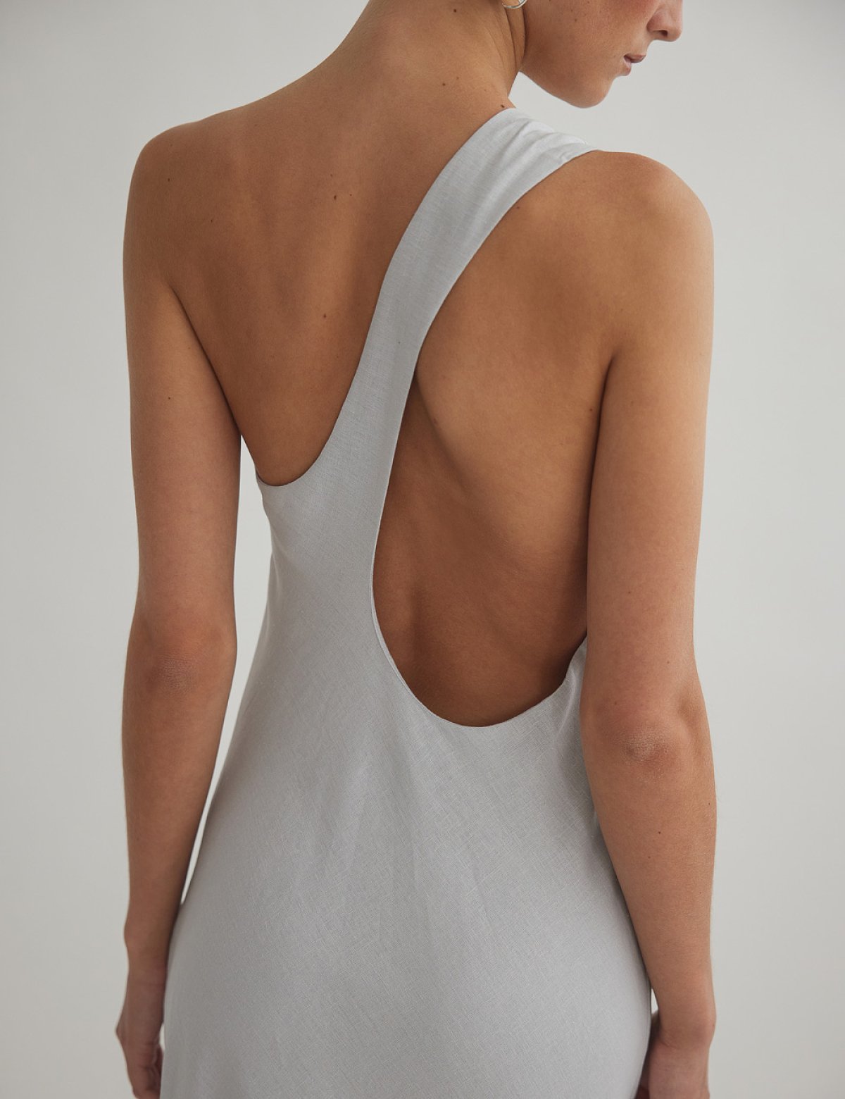 Γυναικείο λινό midi φόρεμα one-shoulder