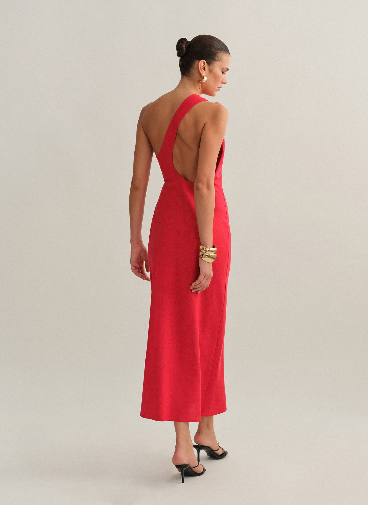 Γυναικείο λινό midi φόρεμα one-shoulder