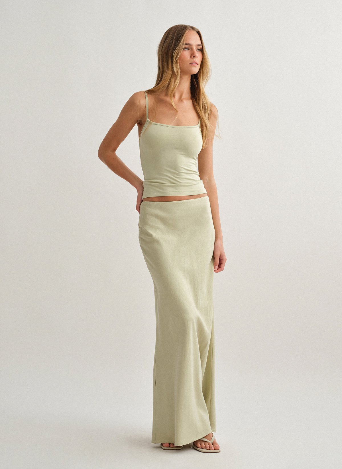 Γυναικεία λινή μακριά φούστα