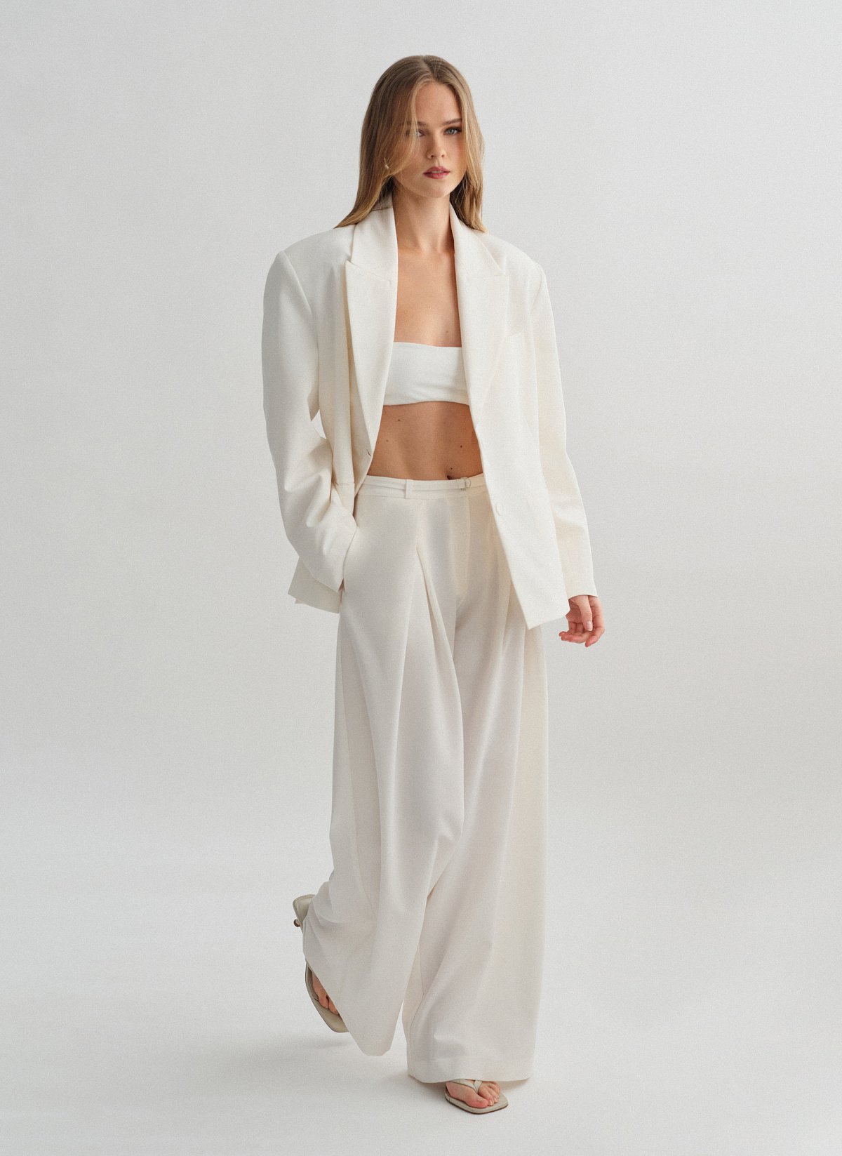 Υφασμάτινο παντελόνι με ζώνη-1