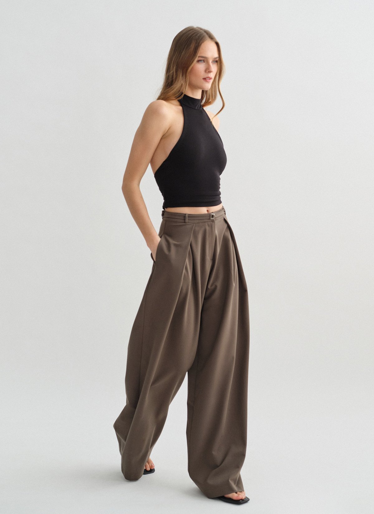 Υφασμάτινο παντελόνι με ζώνη-6