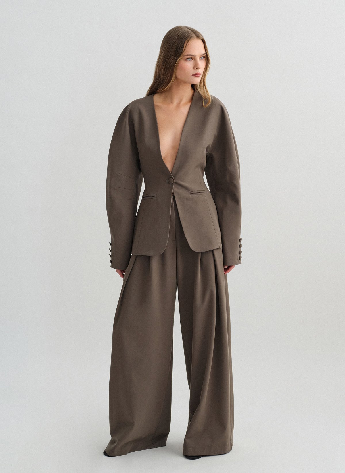 Υφασμάτινο παντελόνι με ζώνη-11