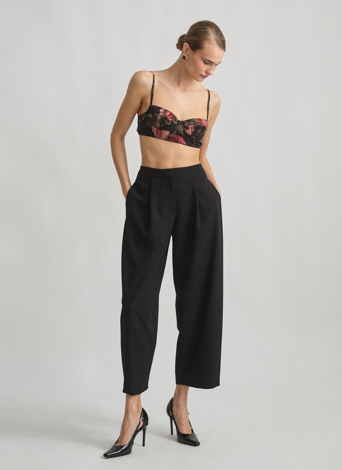 Textured barrel-fit trousers-10