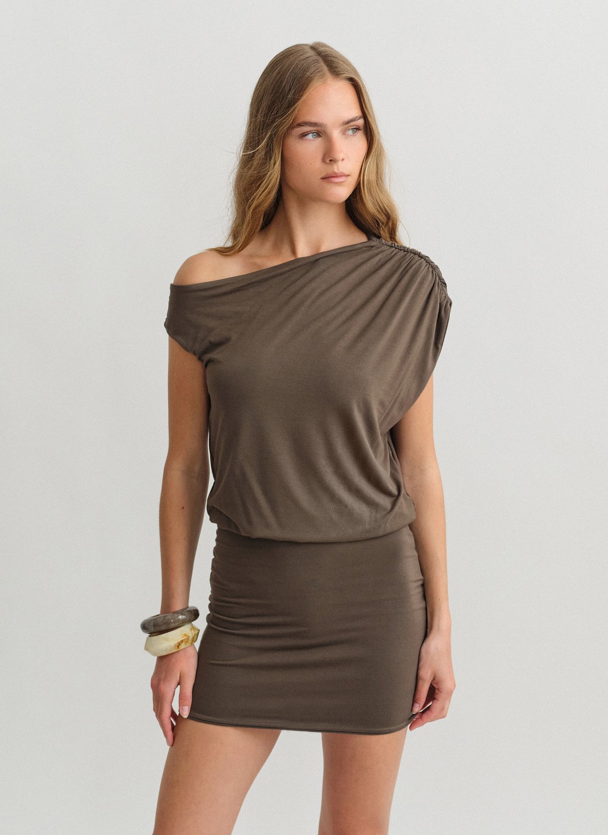 One-shoulder μίνι φόρεμα bamboo-7