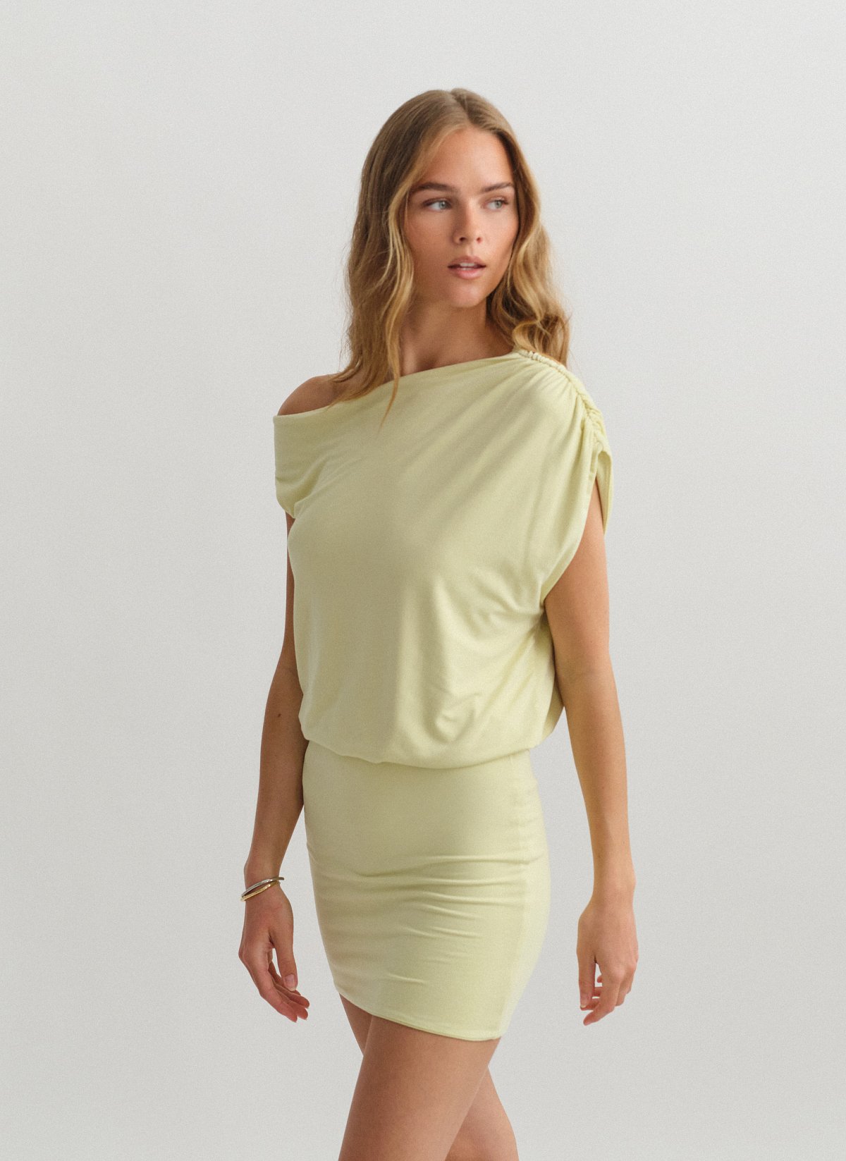 One-shoulder μίνι φόρεμα bamboo-16