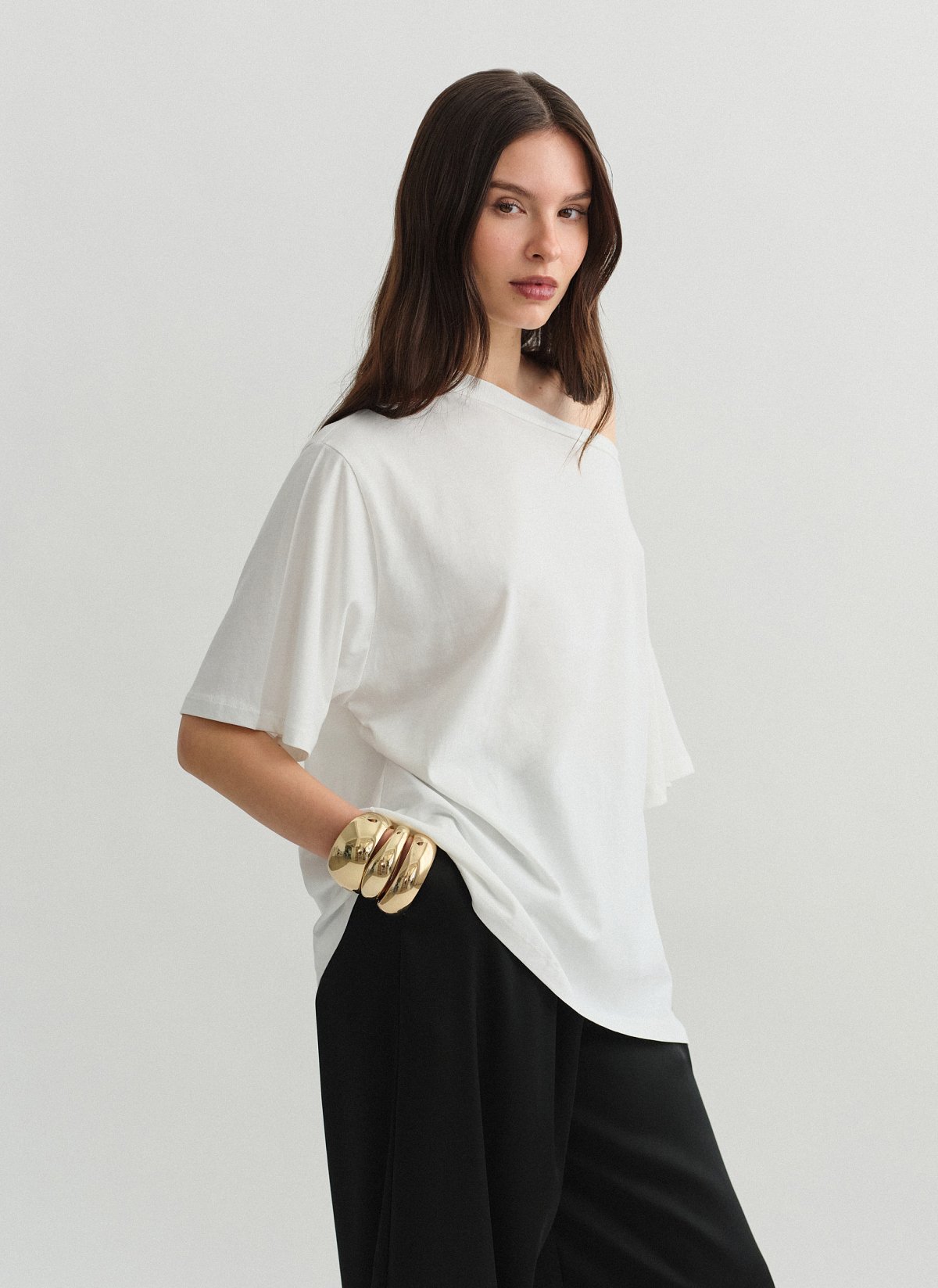 One-shoulder shortsleeve blouse-7