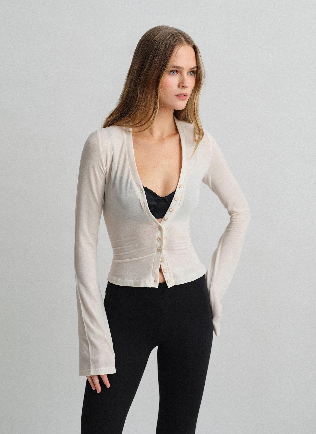 Μακρυμάνικη ζακέτα με ελαφριά πλέξη-10