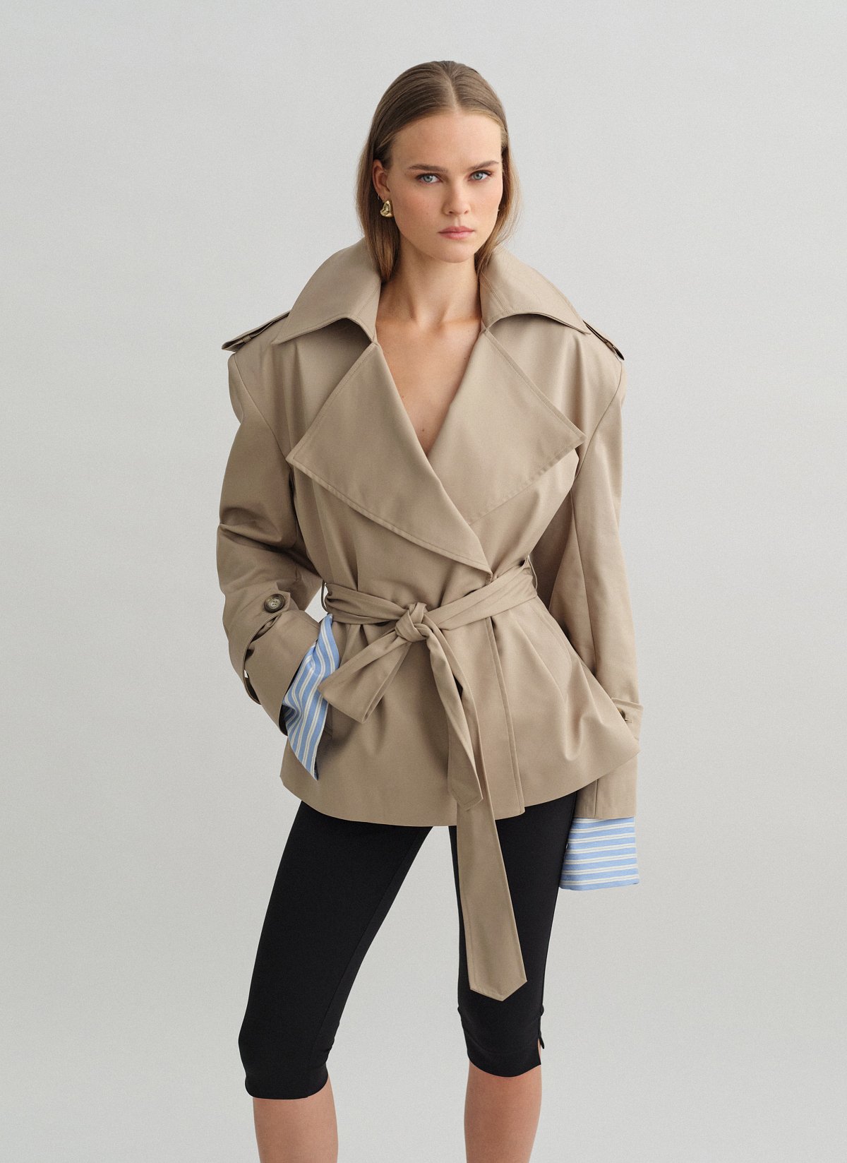 Short trench coat with belt-2