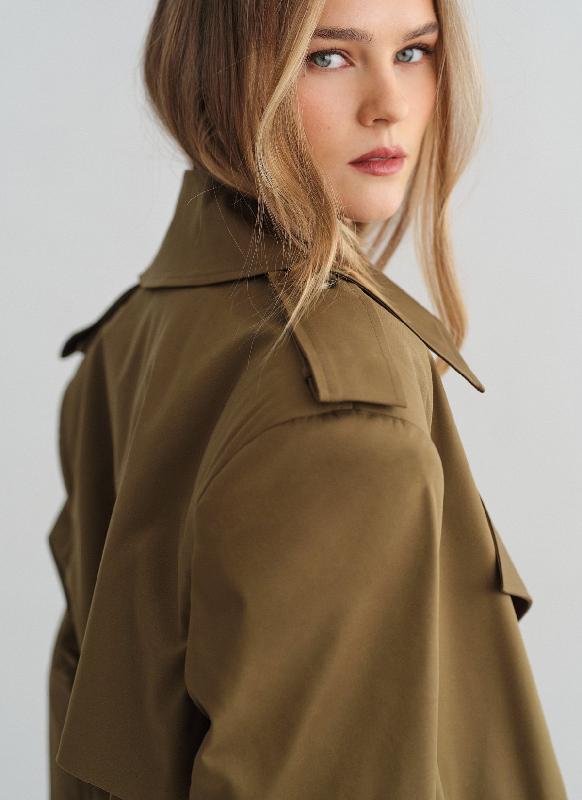 Short trench coat with belt-11