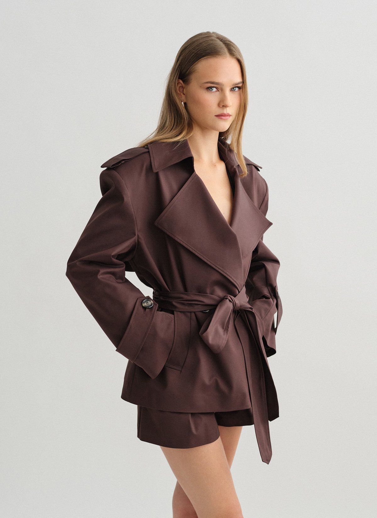 Short trench coat with belt-15