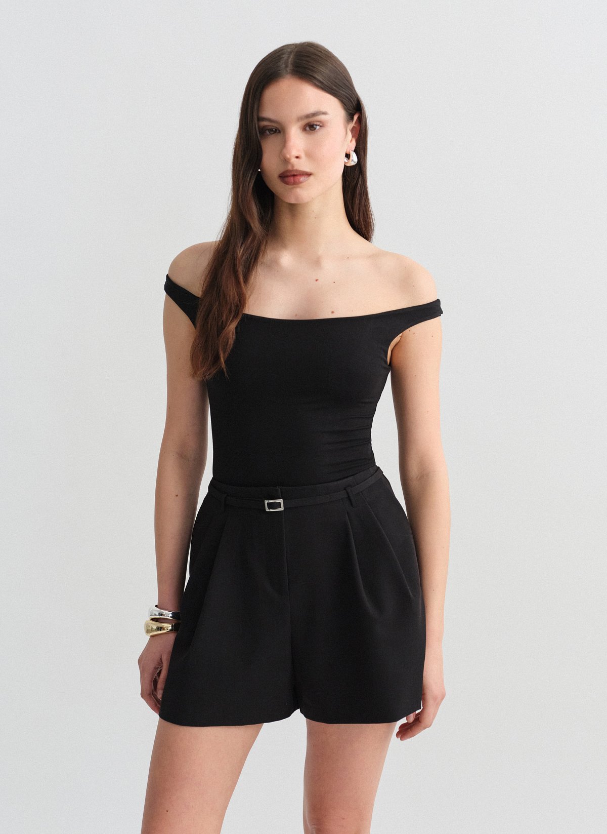 Γυναικείο ελαστικό off-shoulder κορμάκι με στρογγυλή λαιμόκοψη bamboo