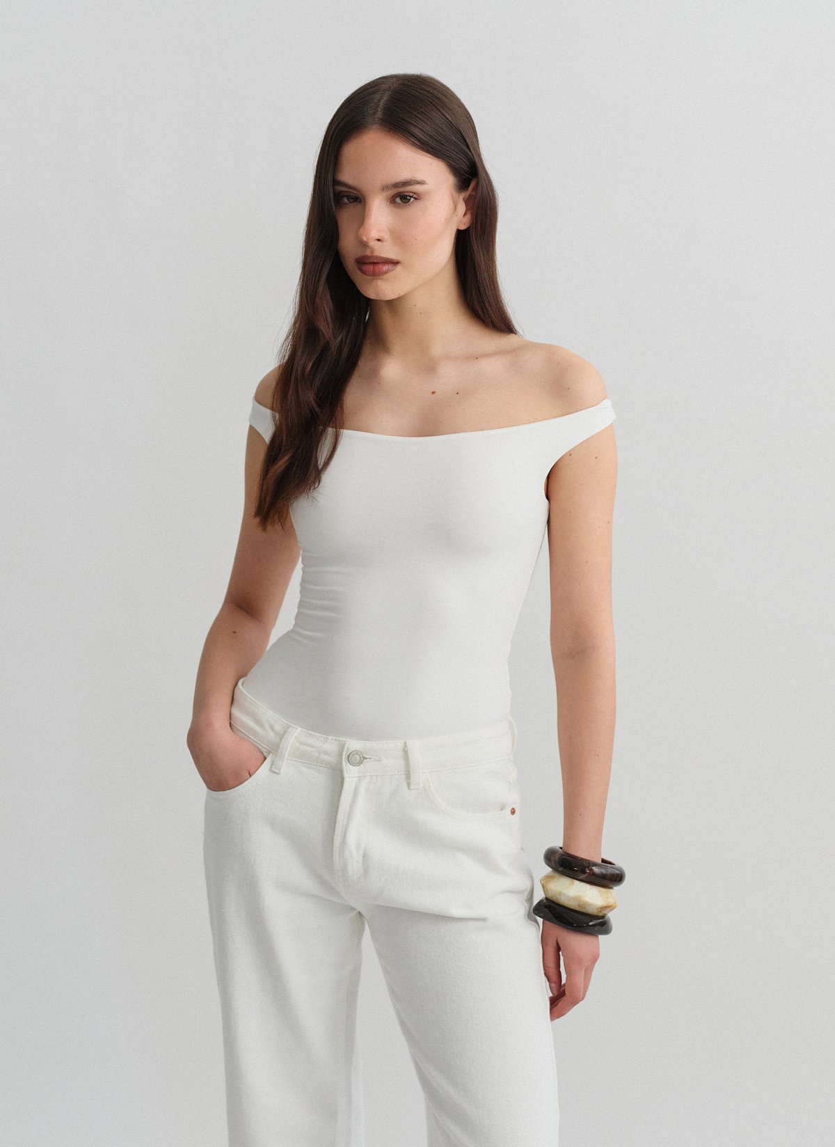 Γυναικείο ελαστικό off-shoulder κορμάκι με στρογγυλή λαιμόκοψη bamboo