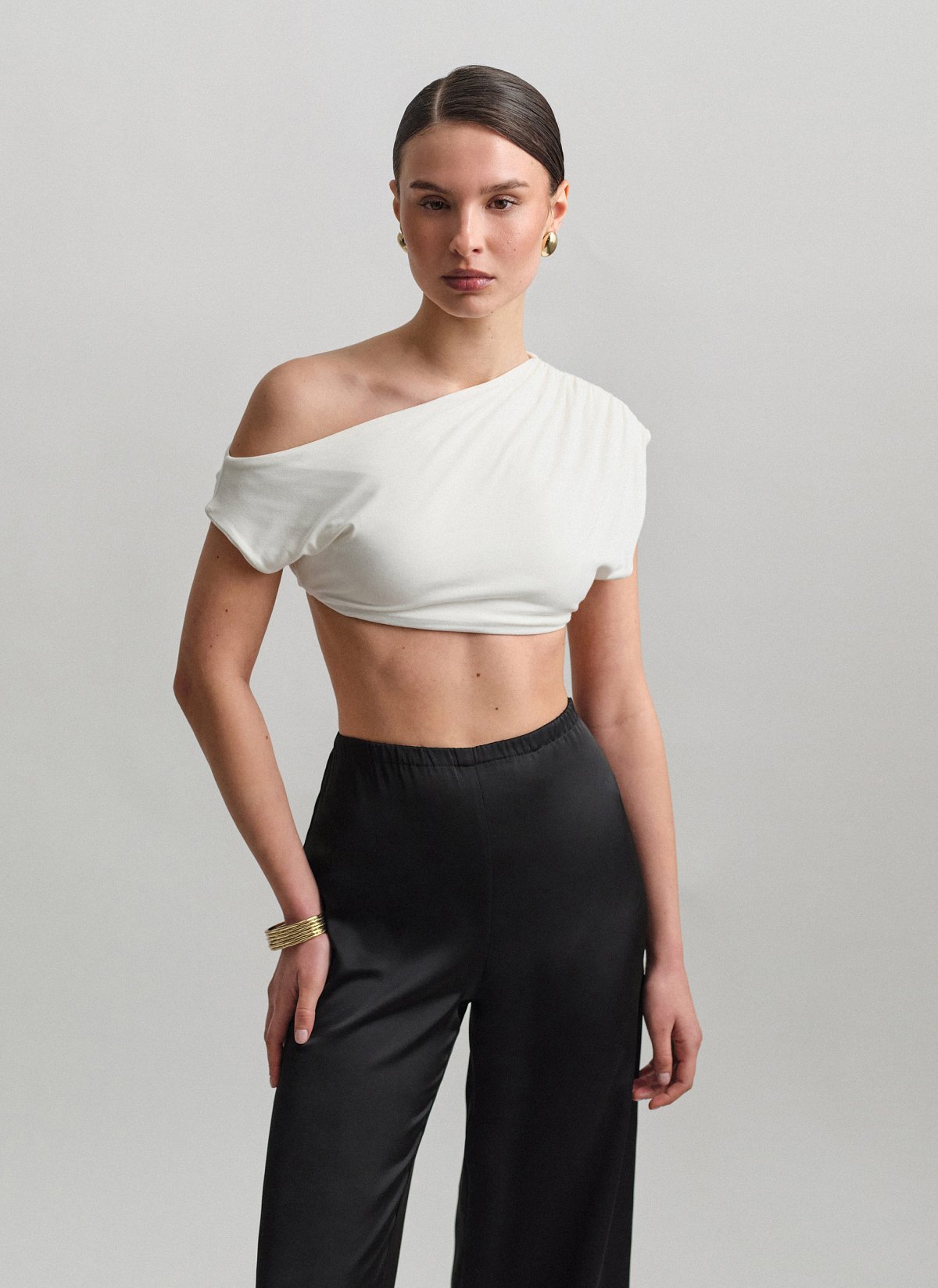 Bamboo one-shoulder crop top-11