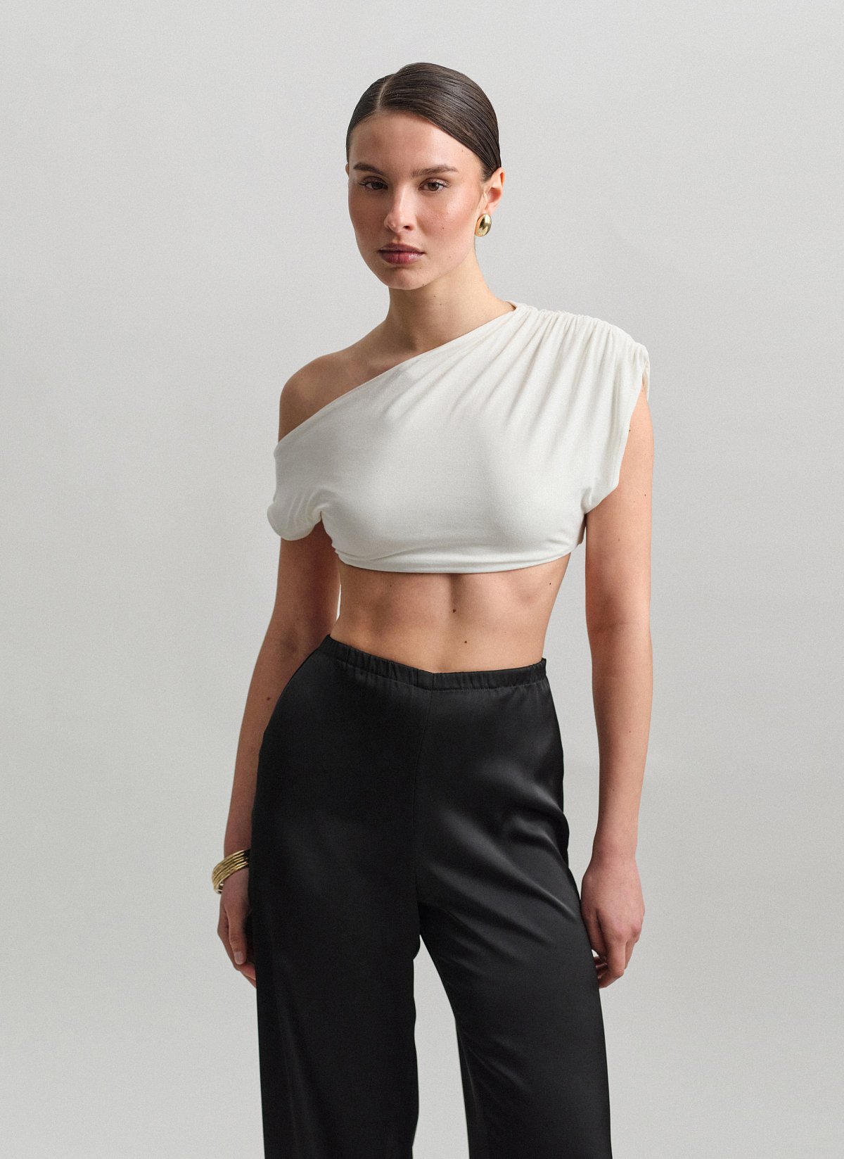 Bamboo one-shoulder crop top-12
