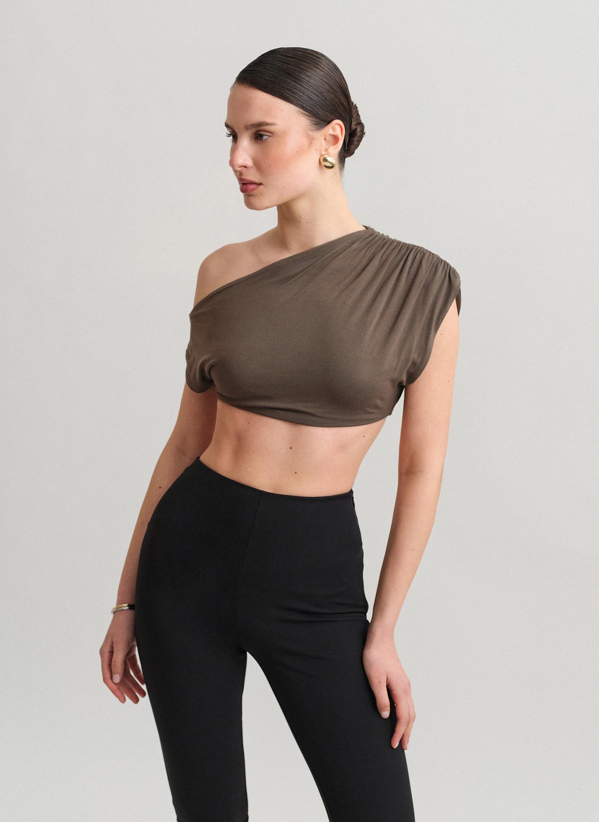 Bamboo one-shoulder crop top-8