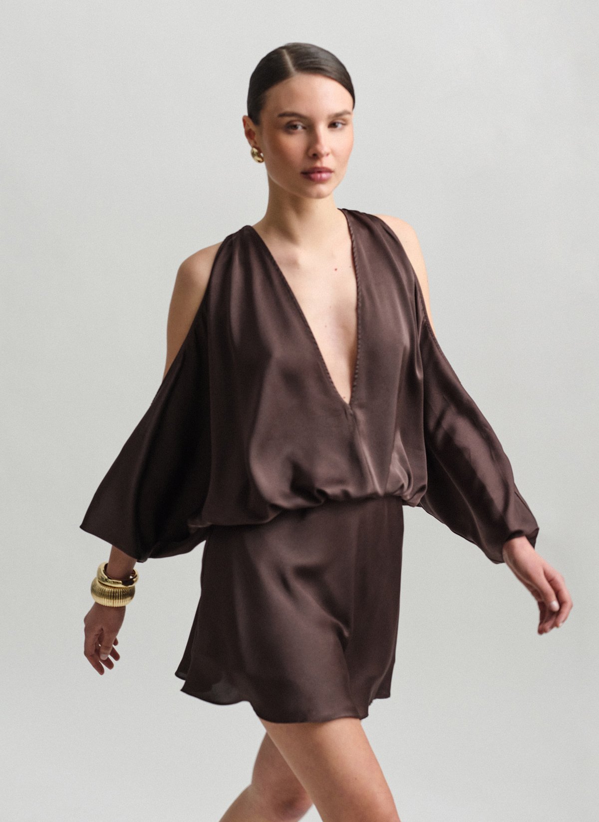 Σατέν cut-out μίνι φόρεμα-7