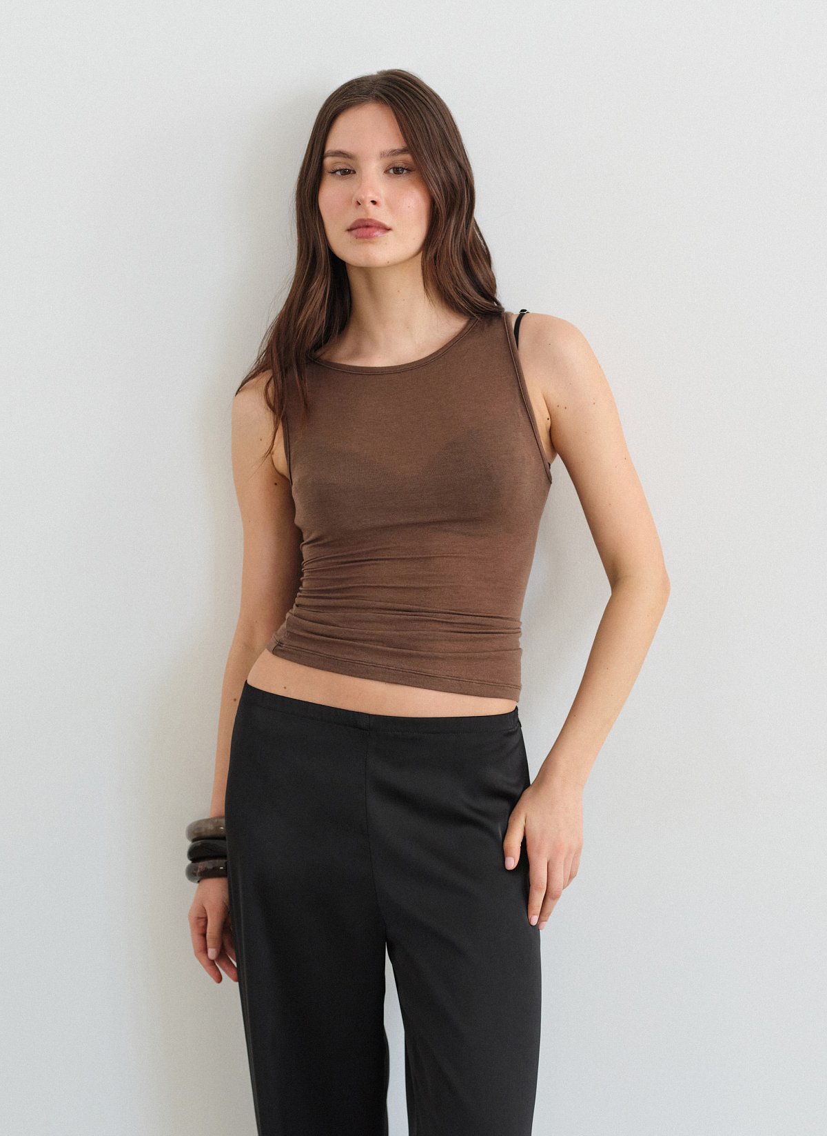 Light-knit sleeveless blouse-7