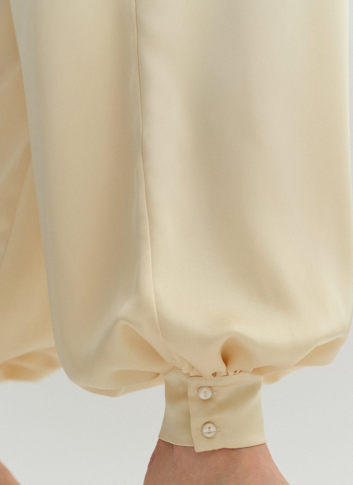 Balloon satin trousers-12