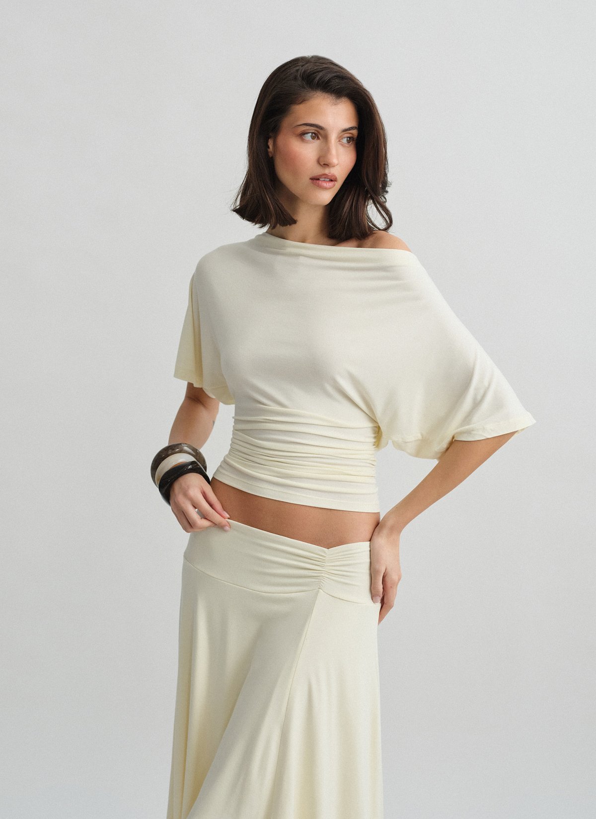 Μεσάτη one-shoulder μπλούζα bamboo-1