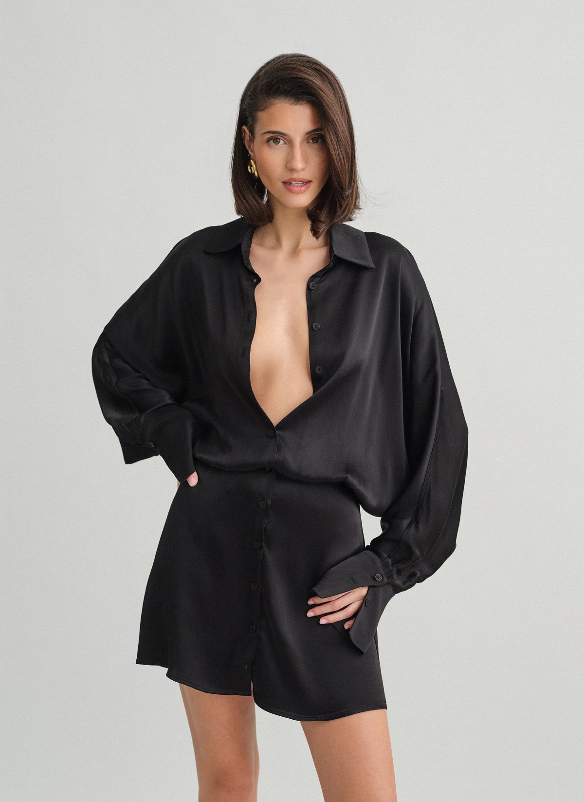 Σατέν μίνι φόρεμα με κουμπιά-2