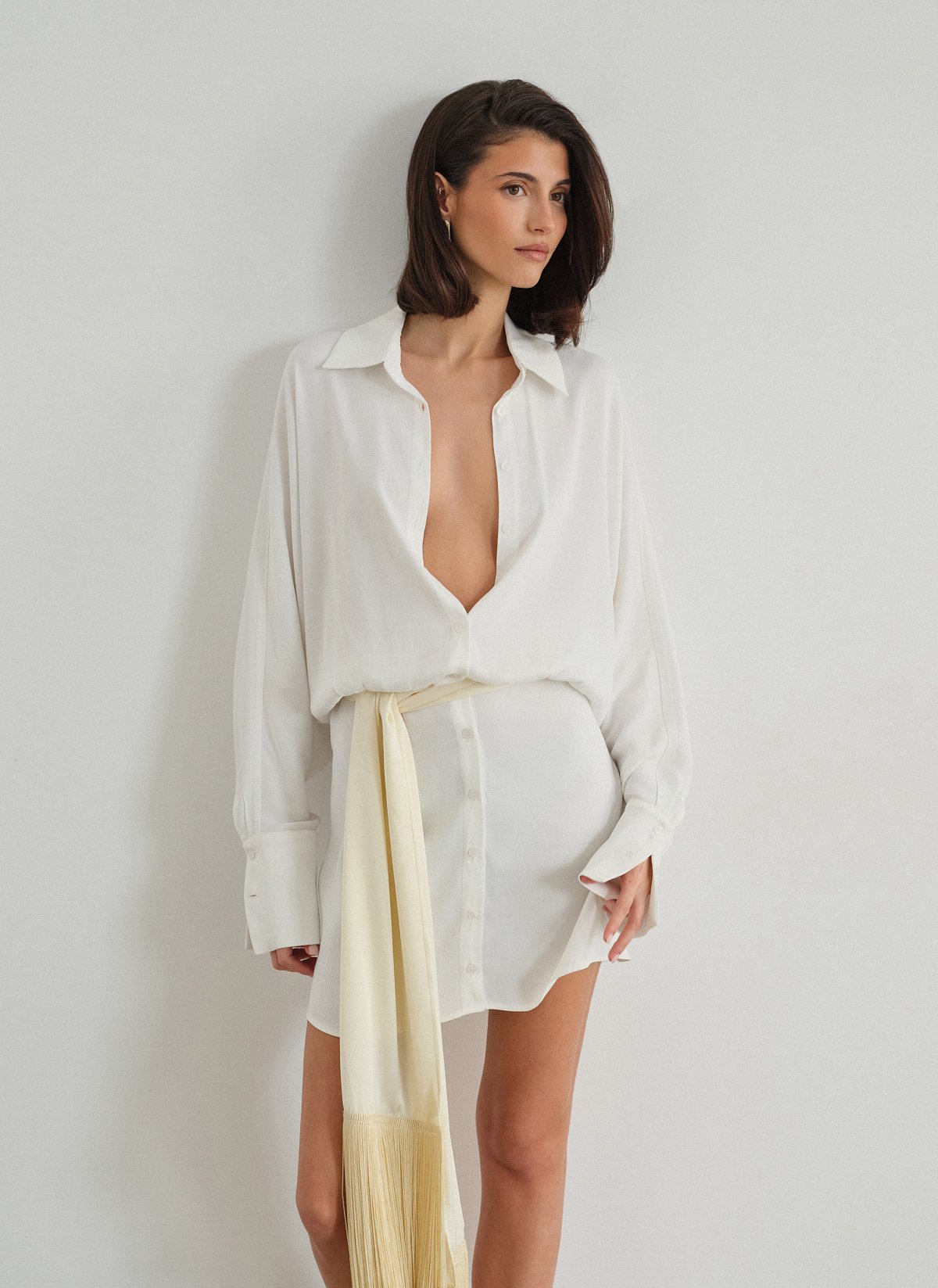 Σατέν μίνι φόρεμα με κουμπιά-8