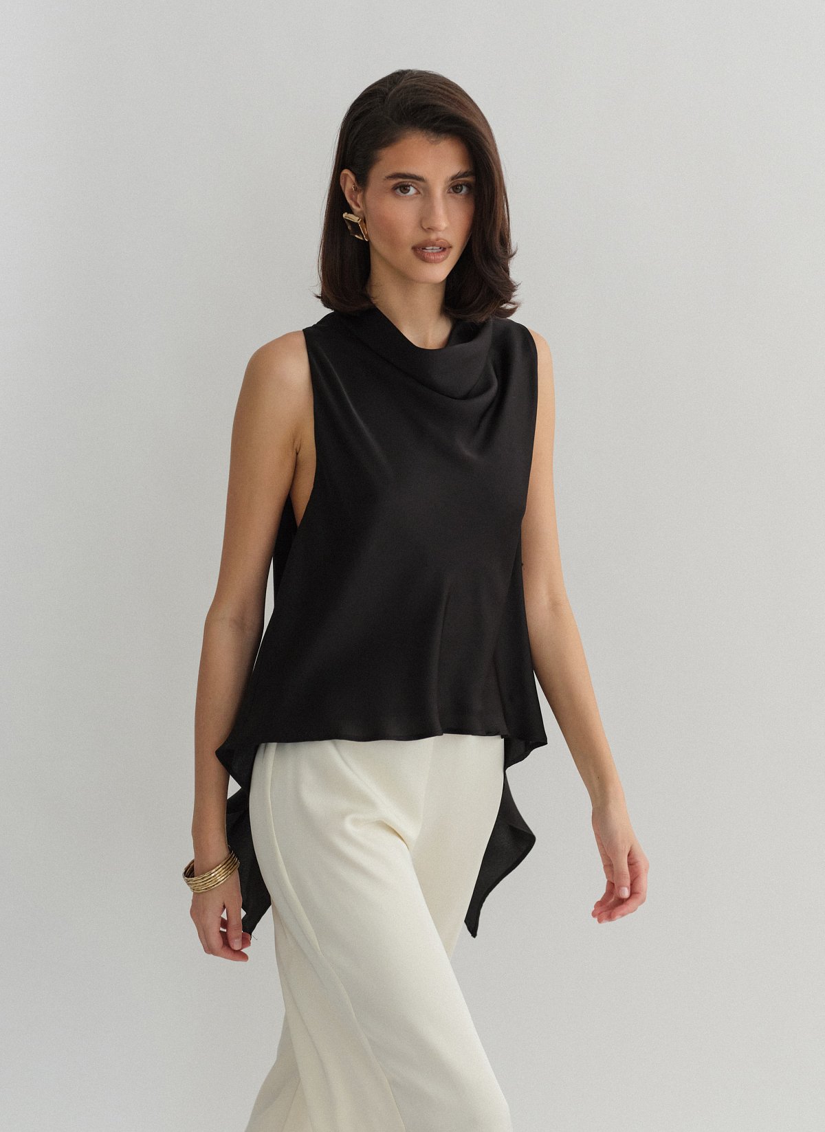 Ασύμμετρη σατέν μπλούζα-4