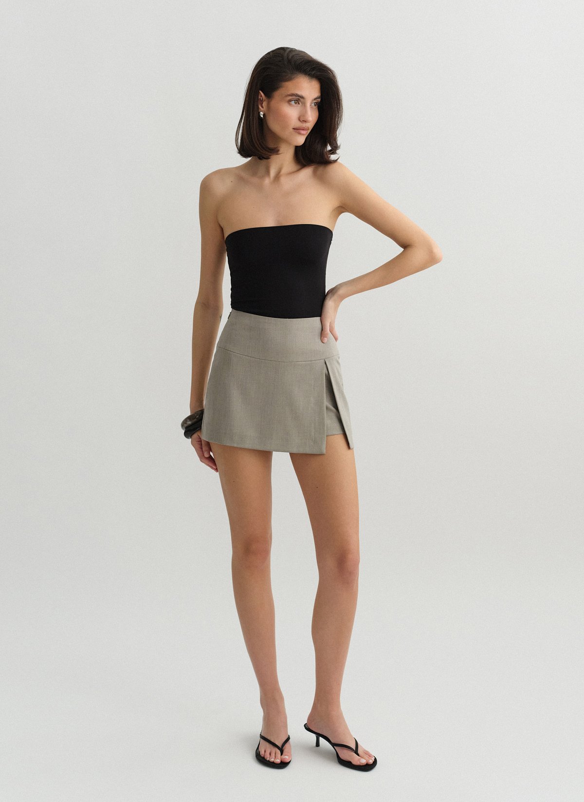 Υφασμάτινη παντελονόφουστα με σκίσιμο-3