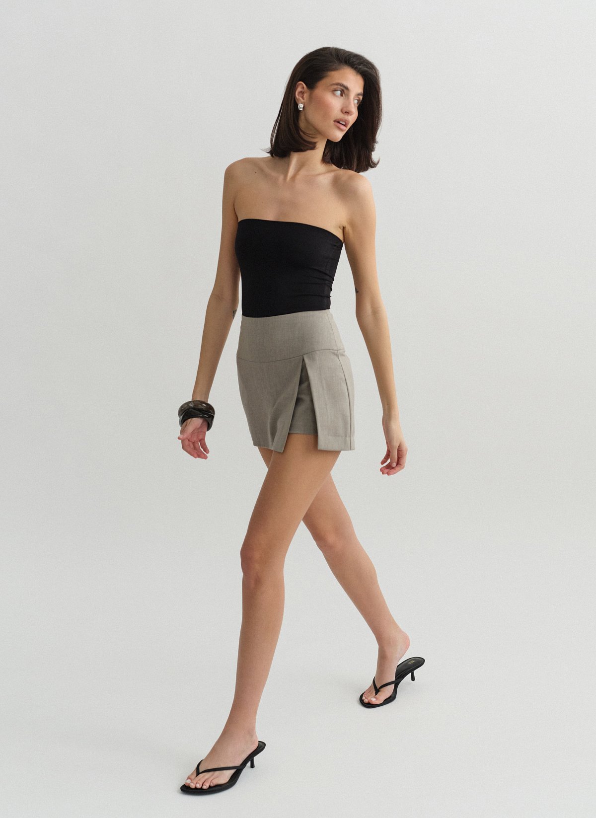 Υφασμάτινη παντελονόφουστα με σκίσιμο-5