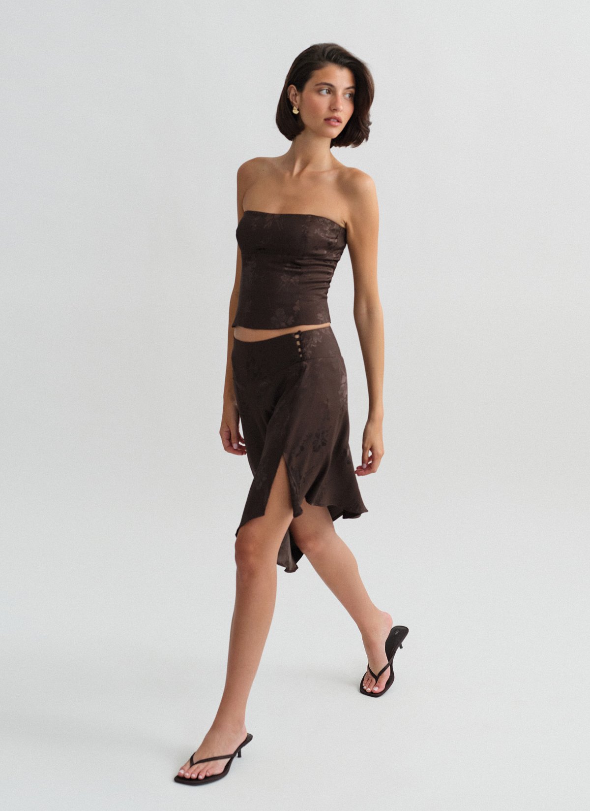 Aσύμμετρη ζακάρ midi φούστα-4