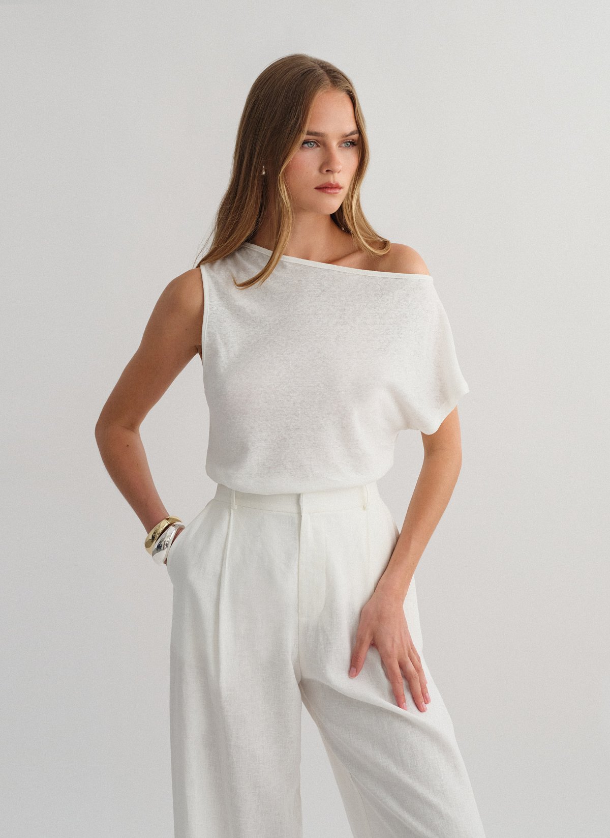 One-shoulder μπλούζα με ελαφριά πλέξη-11