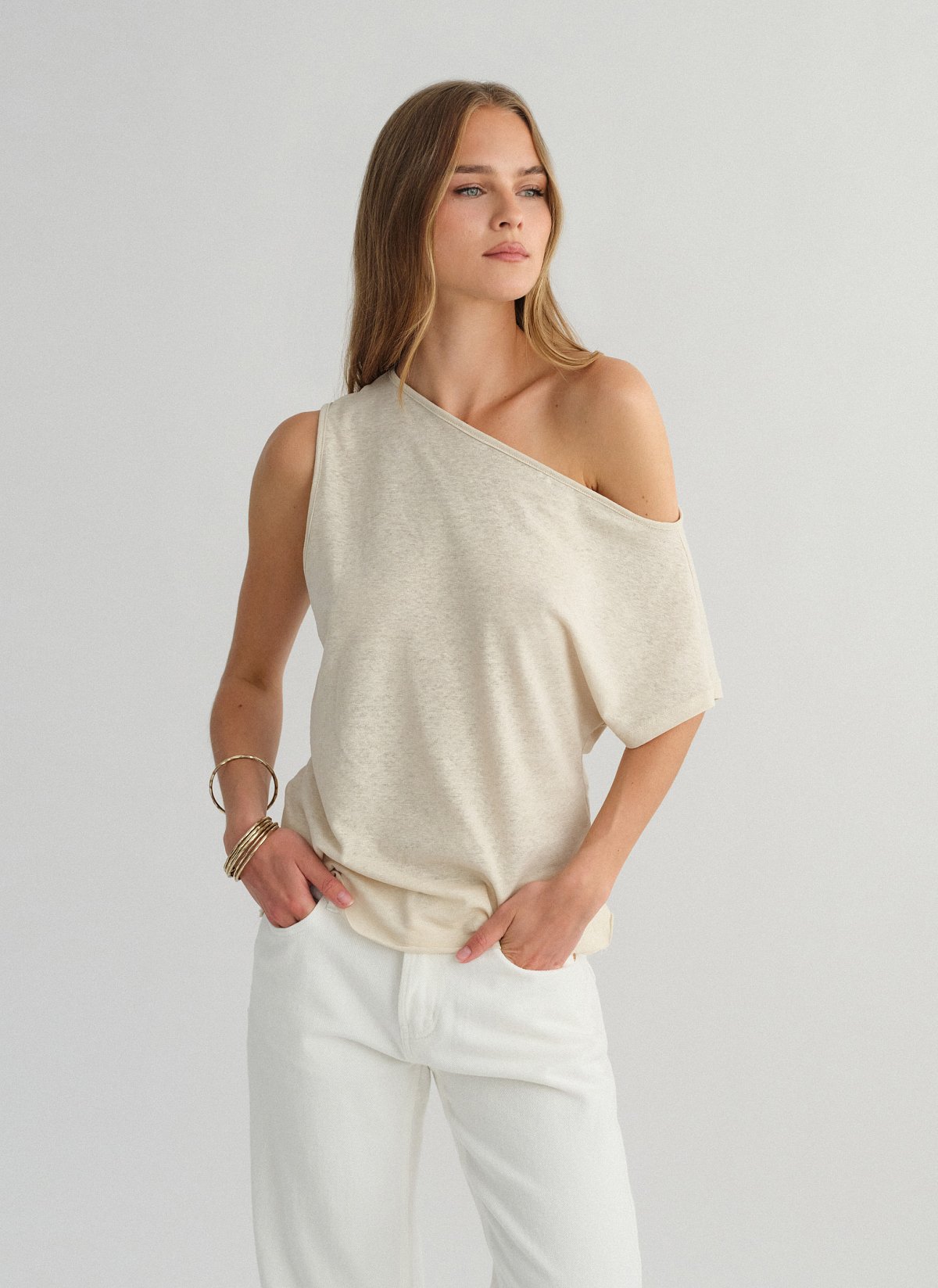 One-shoulder μπλούζα με ελαφριά πλέξη-1