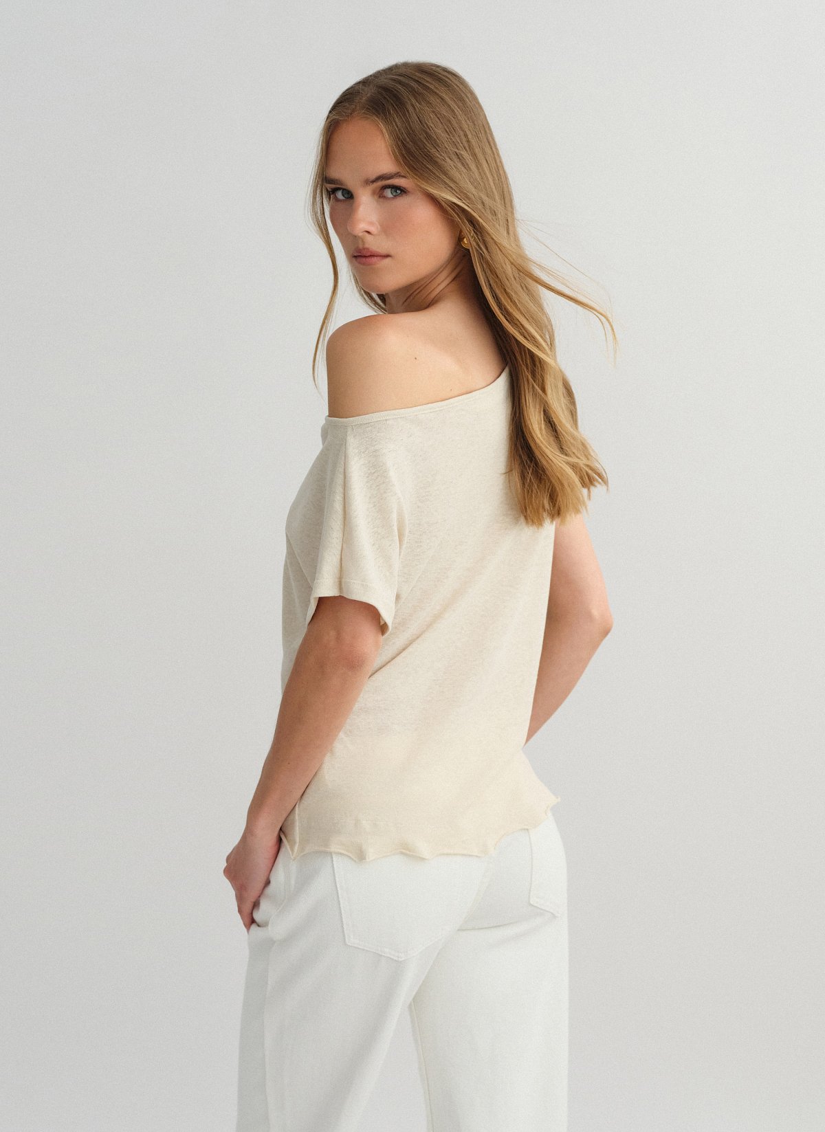One-shoulder μπλούζα με ελαφριά πλέξη-3
