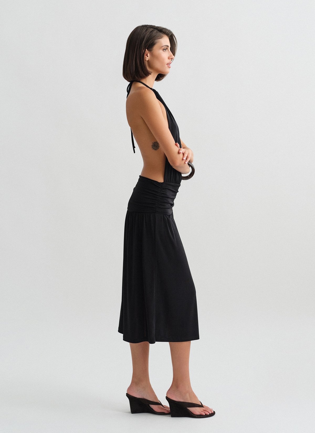 Halter midi φόρεμα με σούρες-9