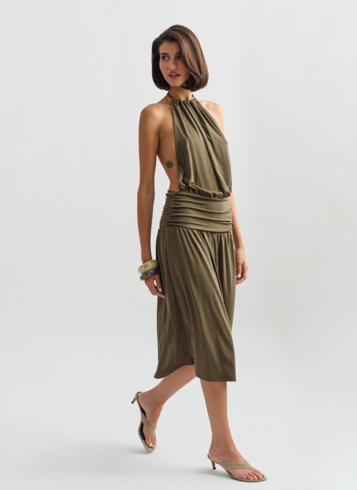 Halter midi φόρεμα με σούρες-2