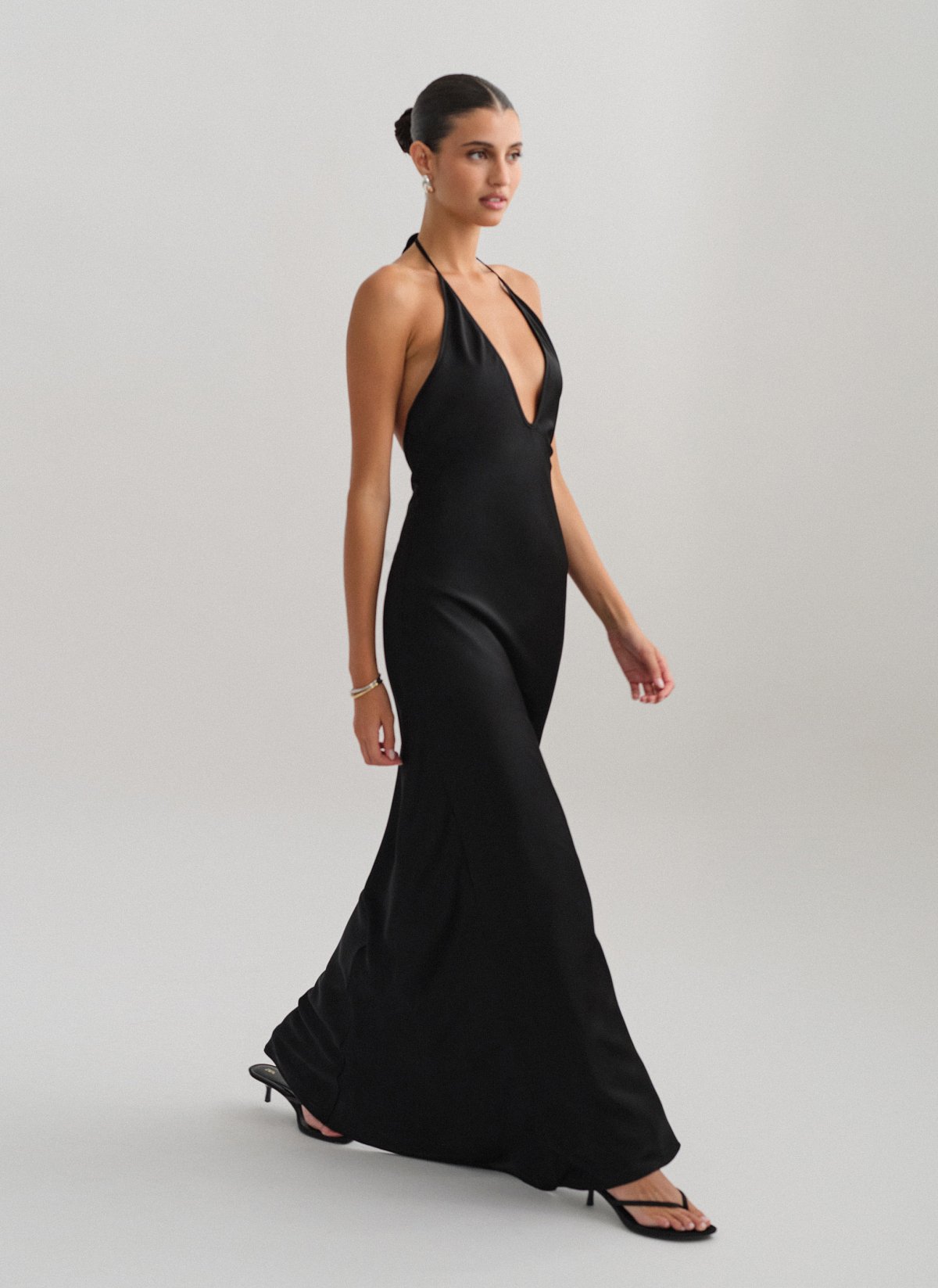 Σατέν halter maxi φόρεμα-13