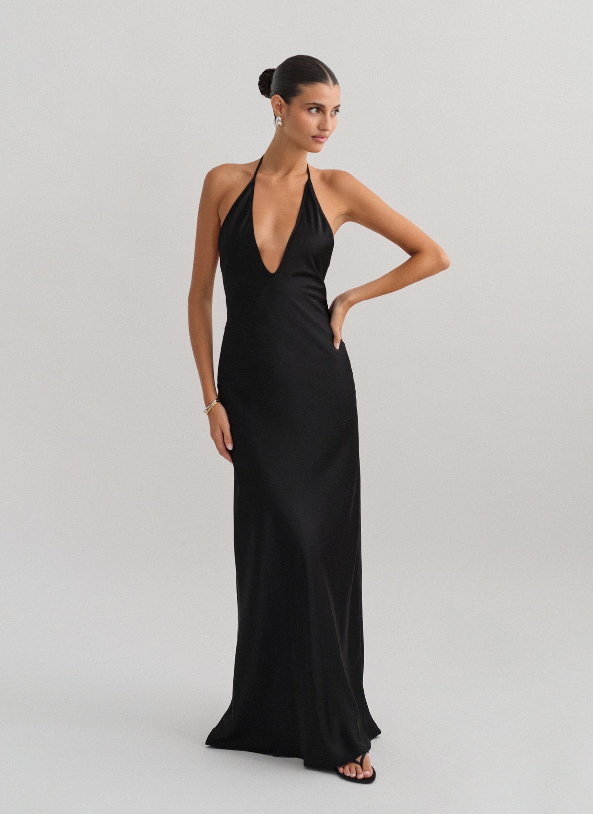 Σατέν halter maxi φόρεμα-9