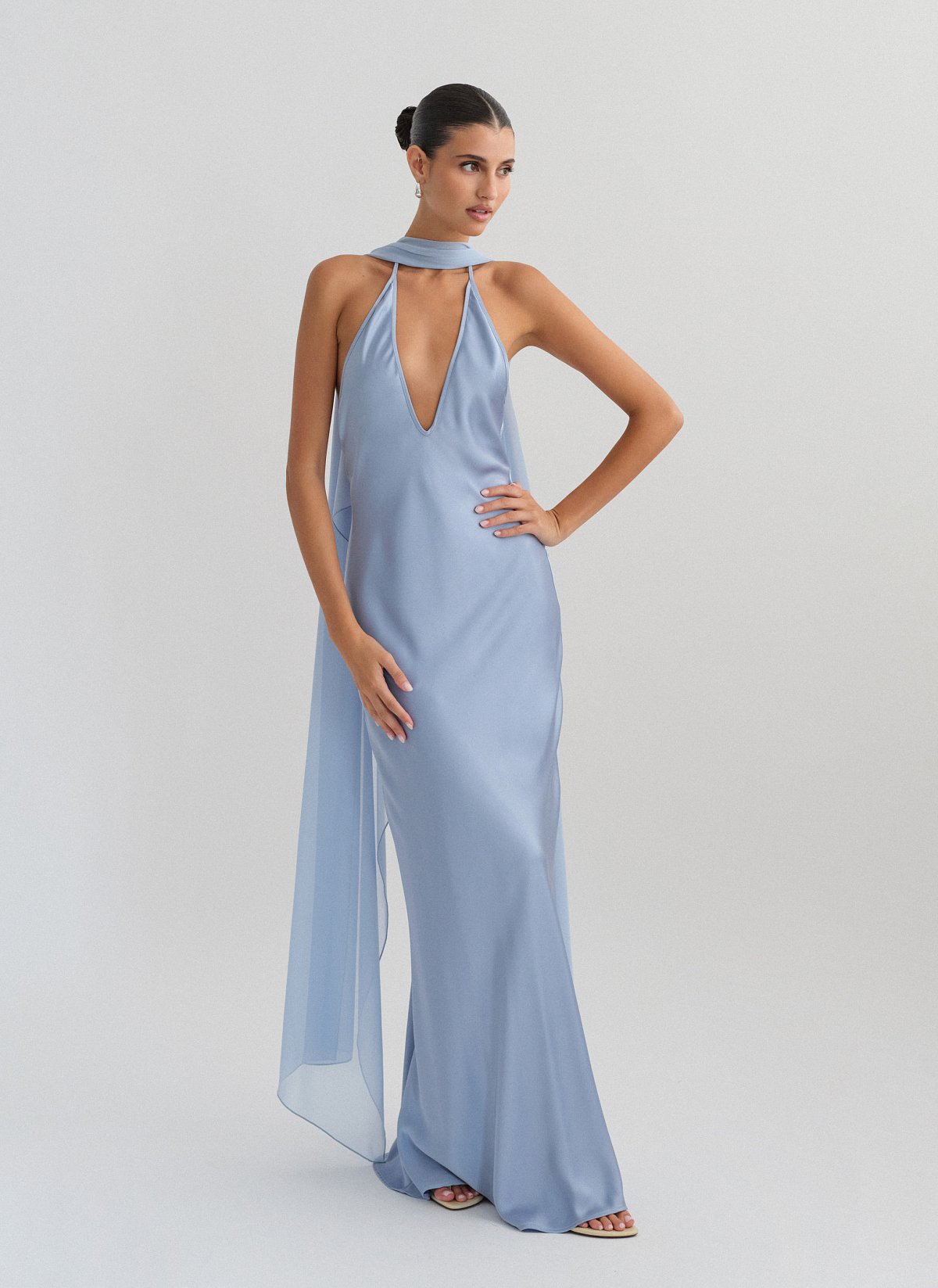 Σατέν halter maxi φόρεμα-34