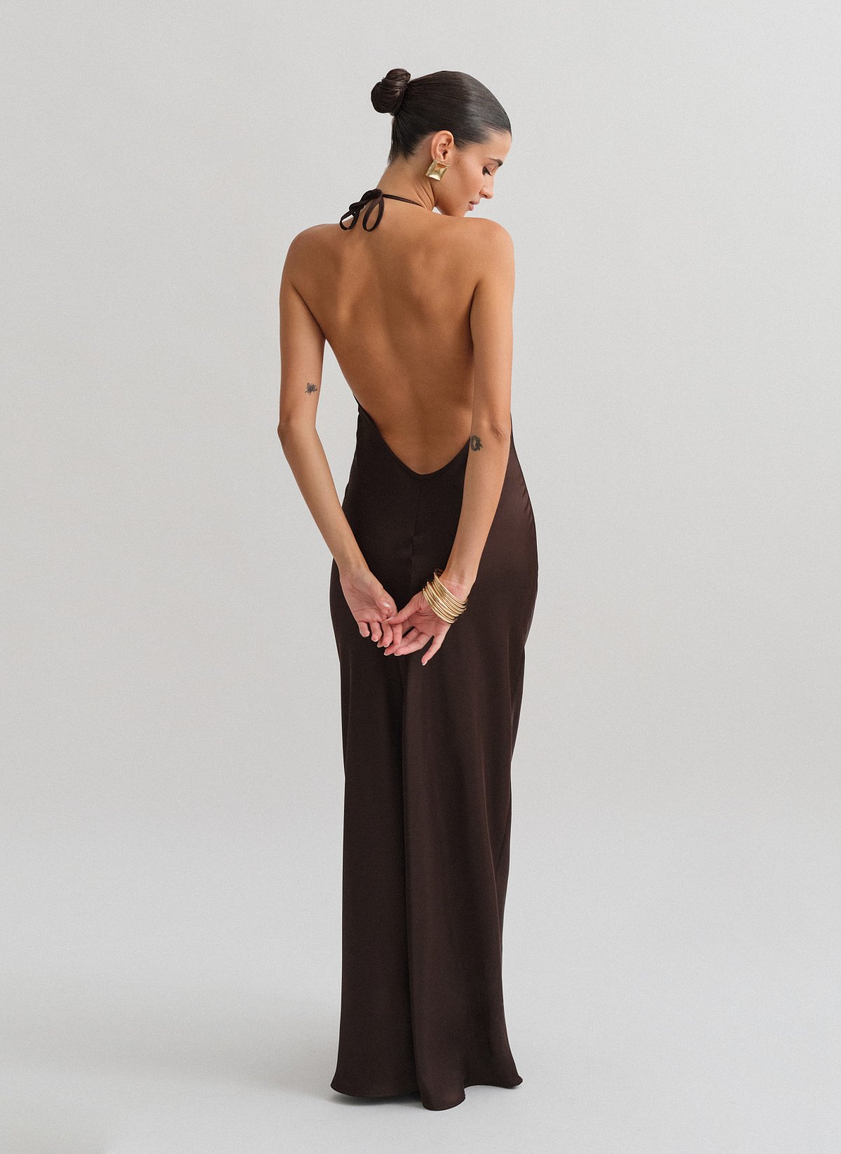 Σατέν halter maxi φόρεμα-29
