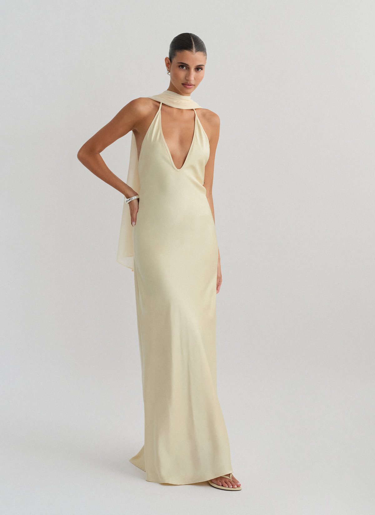Σατέν halter maxi φόρεμα-4
