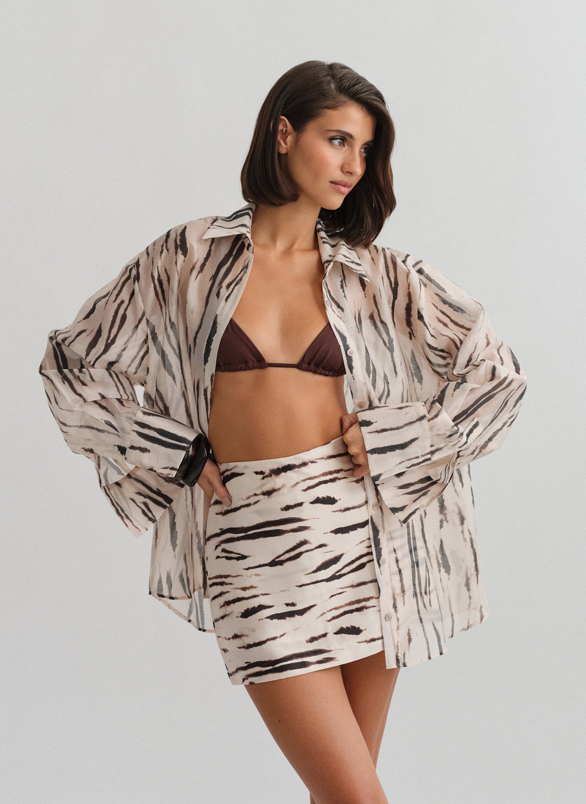 Ημιδιάφανο πουκάμισο σε zebra print-3