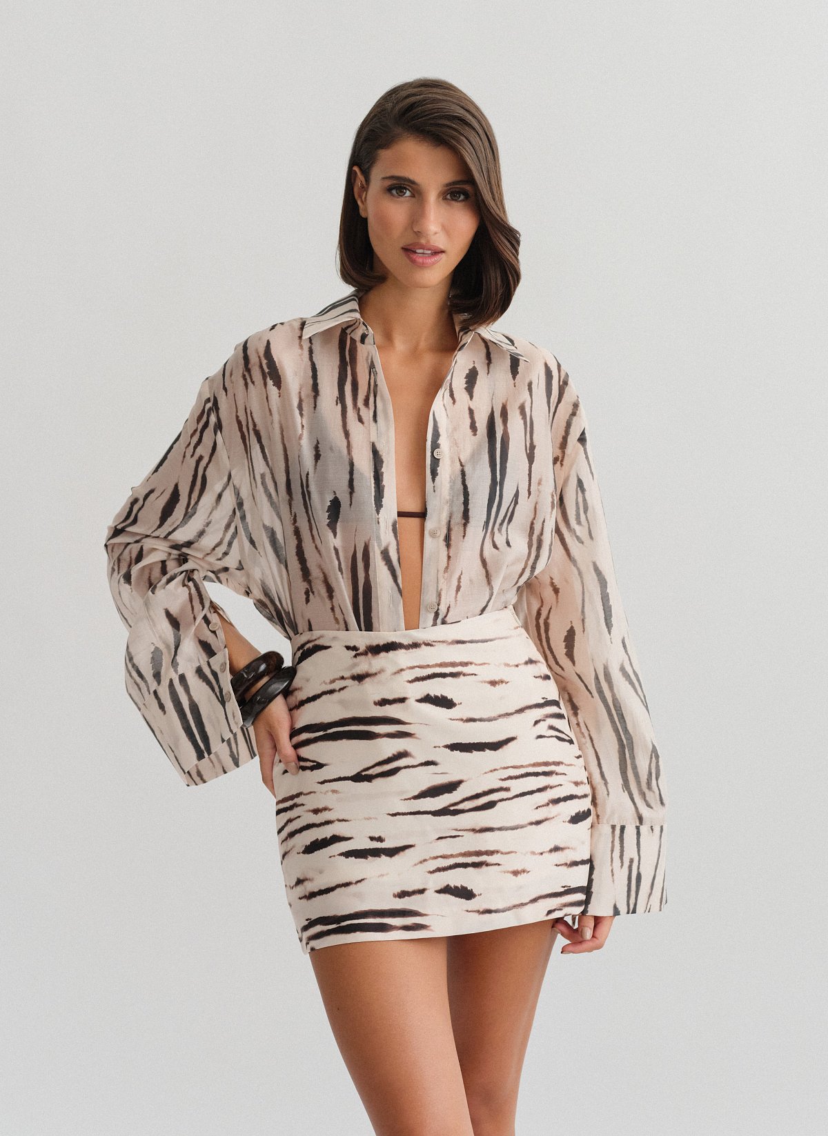 Ημιδιάφανο πουκάμισο σε zebra print-2