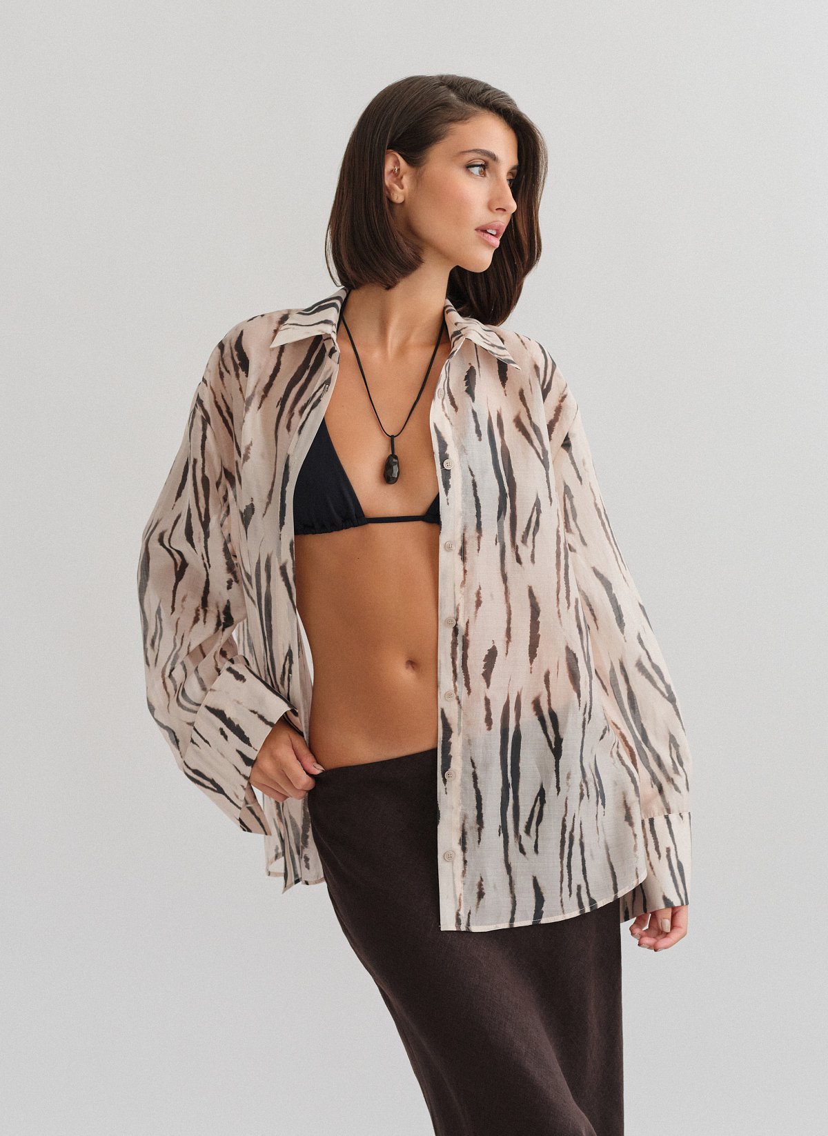 Ημιδιάφανο πουκάμισο σε zebra print-1