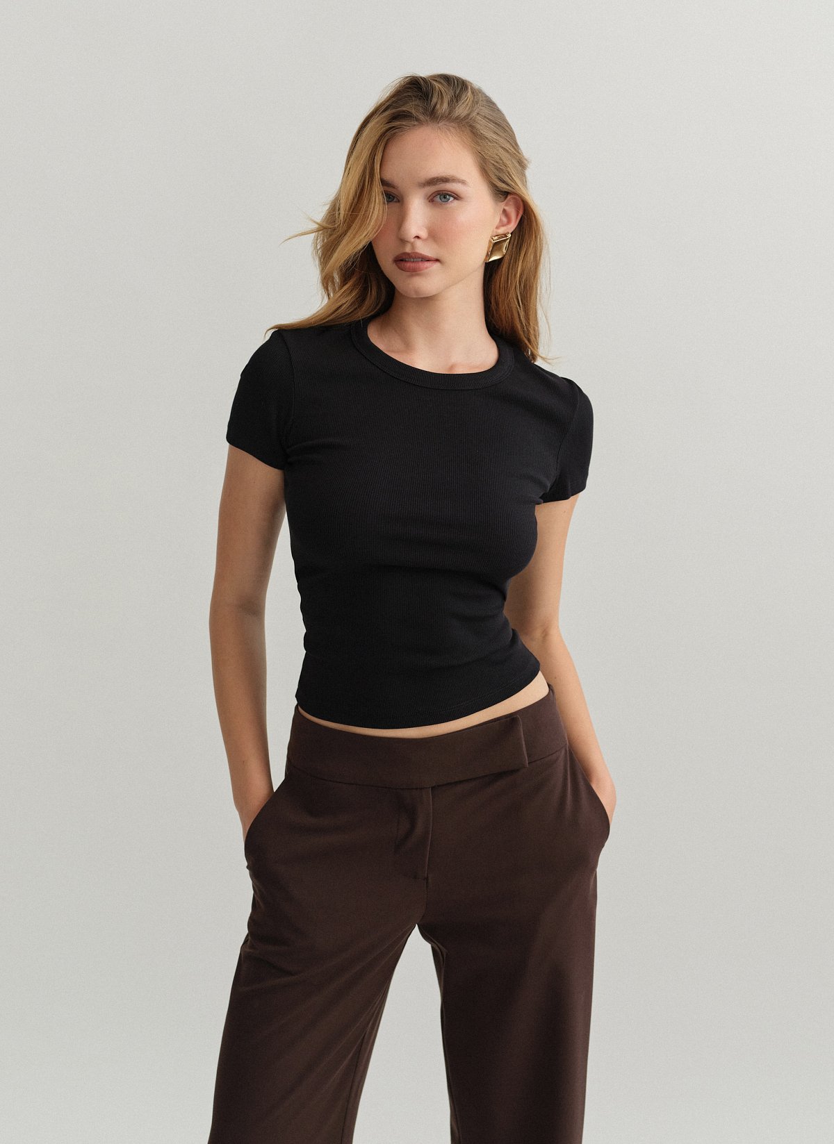 Basic κοντομάνικη μπλούζα ριπ-11