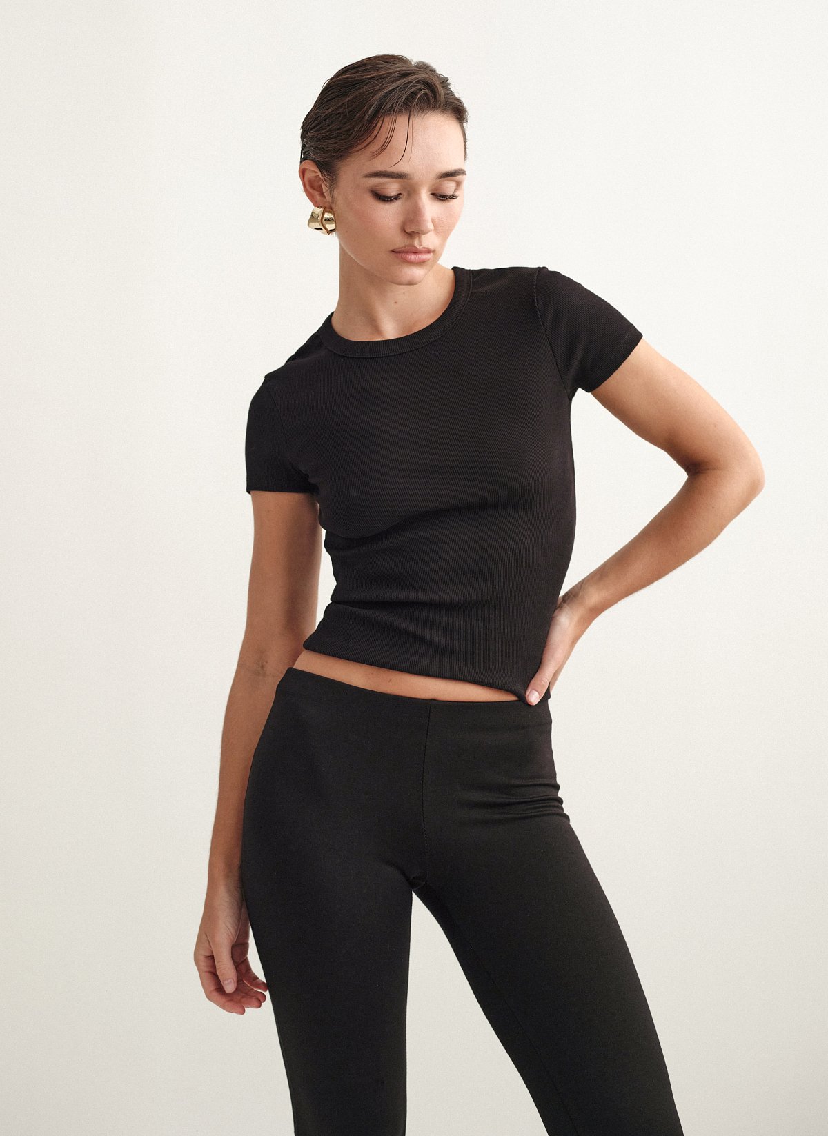 Basic κοντομάνικη μπλούζα ριπ-12