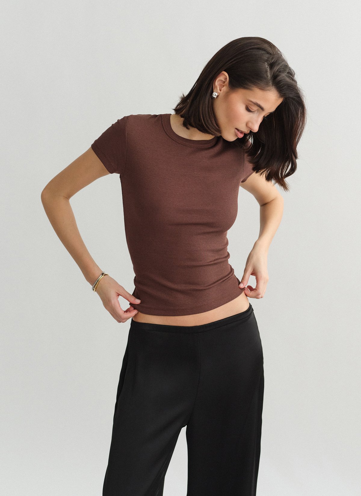 Basic κοντομάνικη μπλούζα ριπ-2