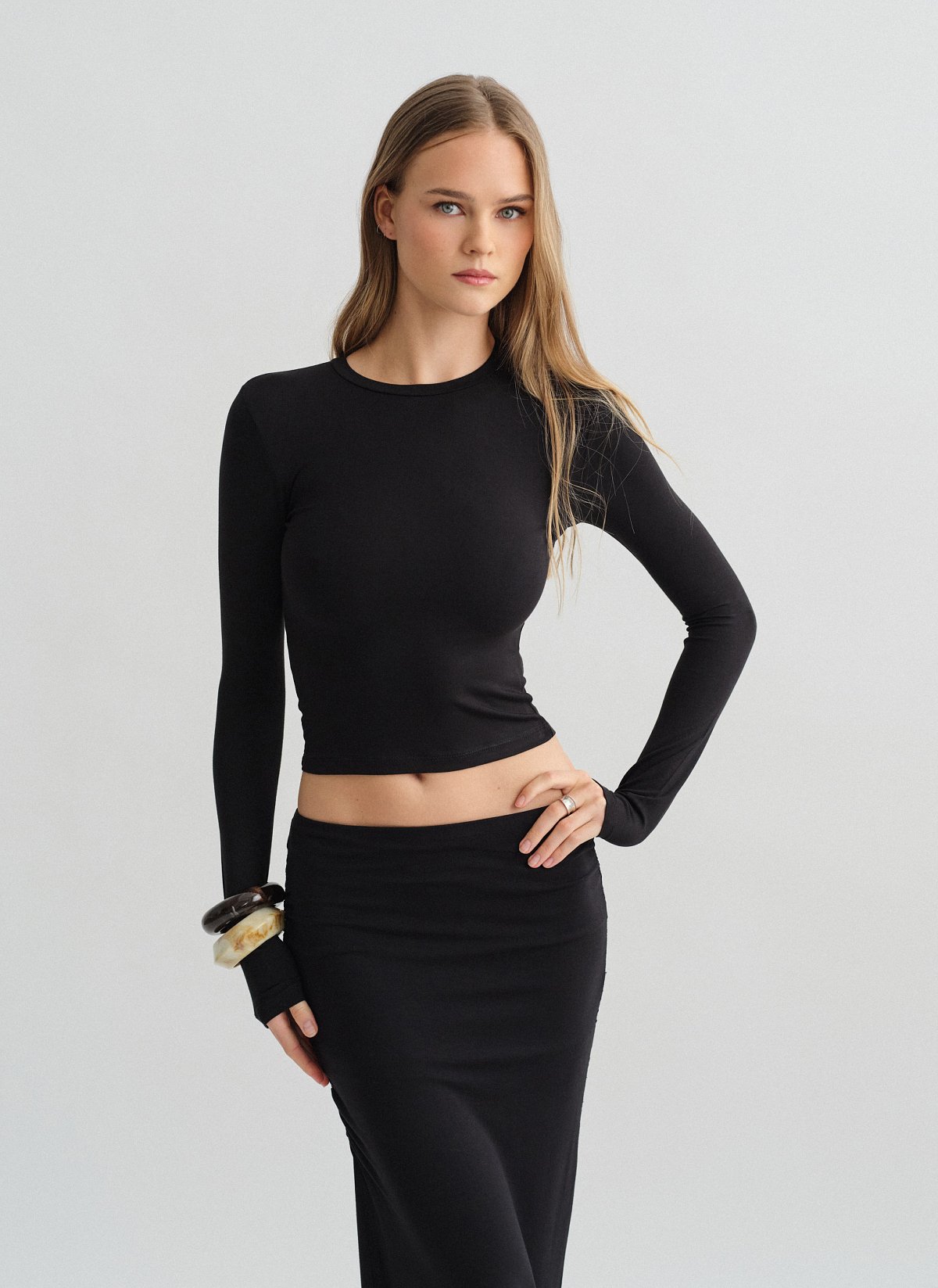 Basic longsleeve top-1