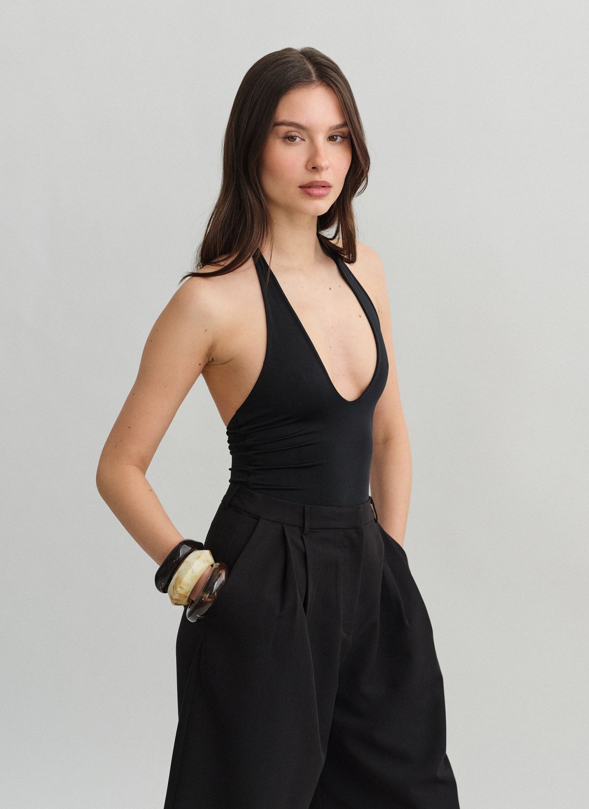 Κορμάκι με λαιμόκοψη halter-1