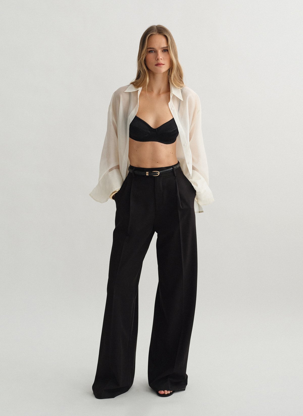 Υφασμάτινο παντελόνι με τσάκιση-8