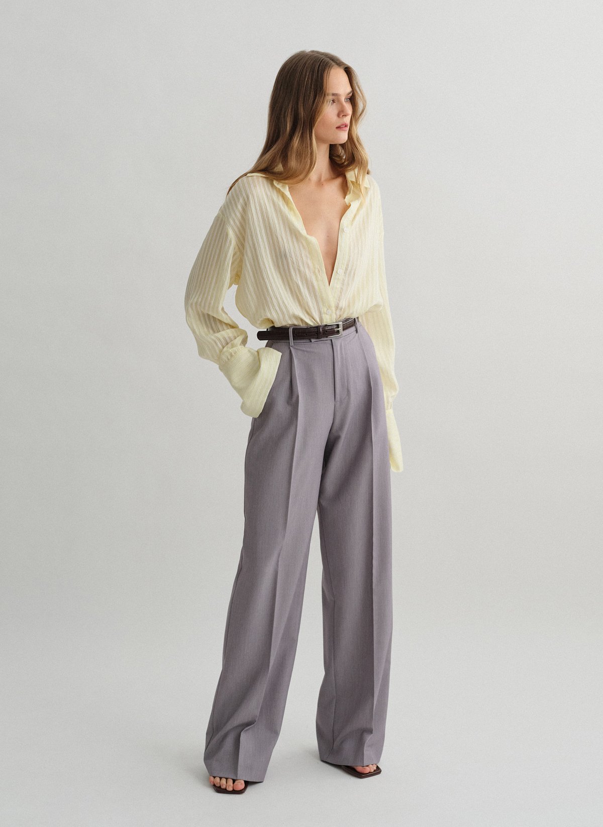 Υφασμάτινο παντελόνι με τσάκιση-20