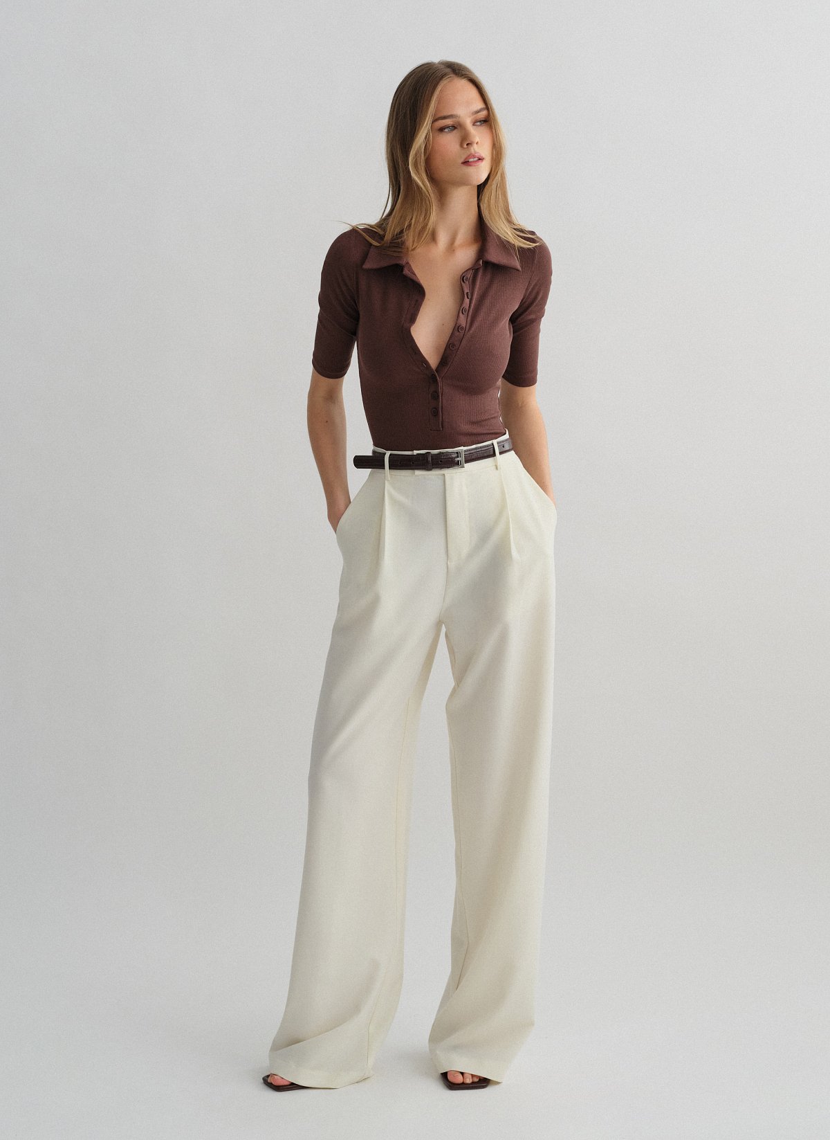 Υφασμάτινο παντελόνι με τσάκιση-26